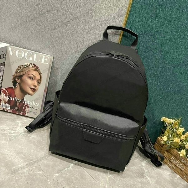 

m46553 m46557 discovery mens designer backpack 2023 ss discovery designers shadow backpacks emboosed monograms letters fashion shoulder bag