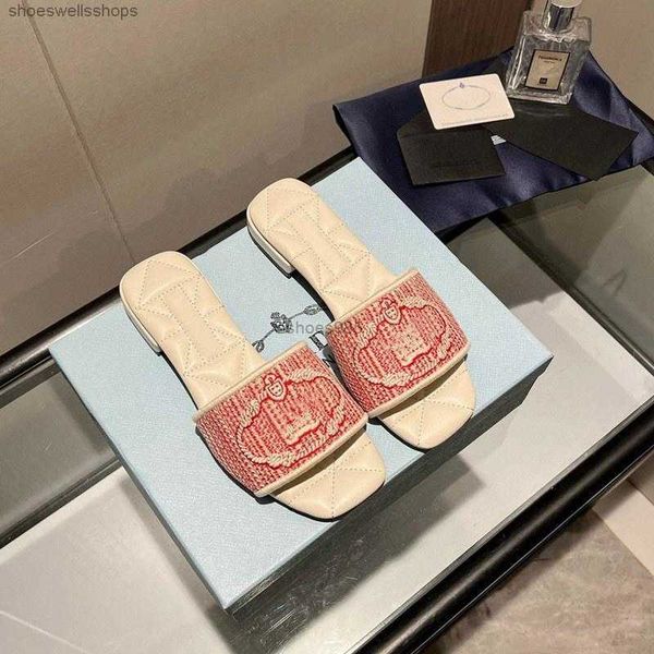 

designer sandals womens luxury fashion high heels slippers dress shoes embroidered letters leather jelly rubber women slippers flip-flops, Black