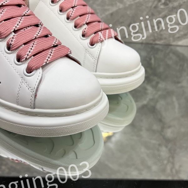 

2023 luxury men's ladies casual shoes fashion leather colorblock flat street couple sneakers outdoor running shoes 39-46 sizes, Black