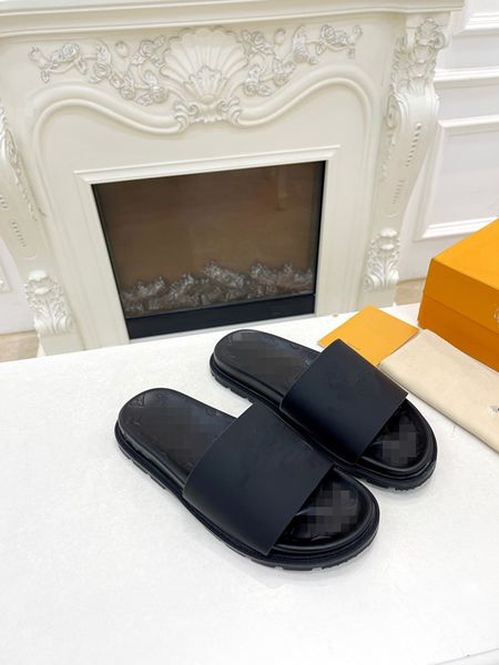 

famous brand beach slippers classic flat heel summer designer fashion outdoor flops leather lady slides women shoes heels ladies 0426, Black