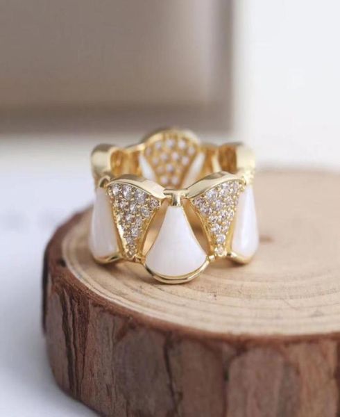 

rose gold love ring for women charm fashion wedding engagement bride gift silver diamond white shell luxury designer jewelry women8348312