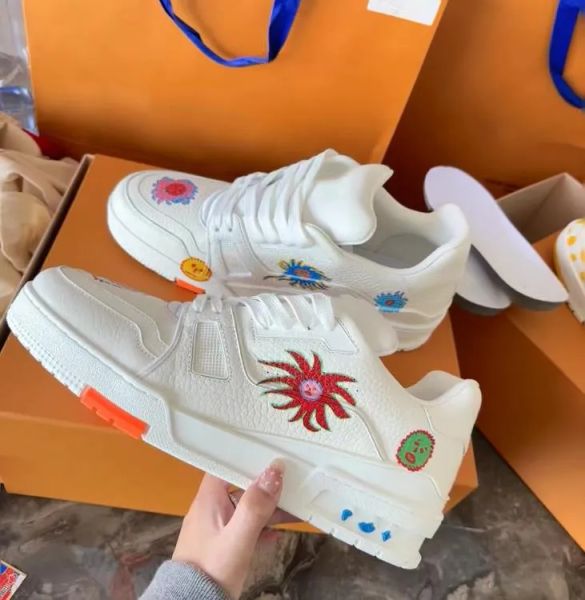 

Trainer Dot Shoes Designer Shoes Fat Trainer Bread Shoe Skateboard Letter Lace Sneaker Spring Summer Show Casual Couple Sports DIY Shoes Size 35-46, Color3