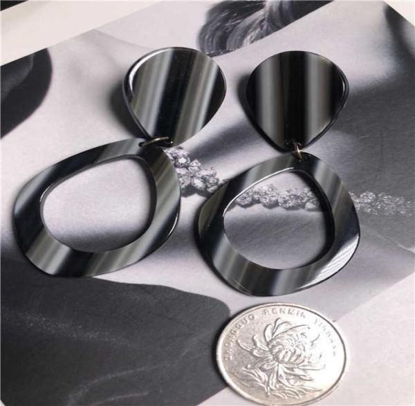 

vintag stick retro hepburn black and white wave point love circle earrings3796977, Golden