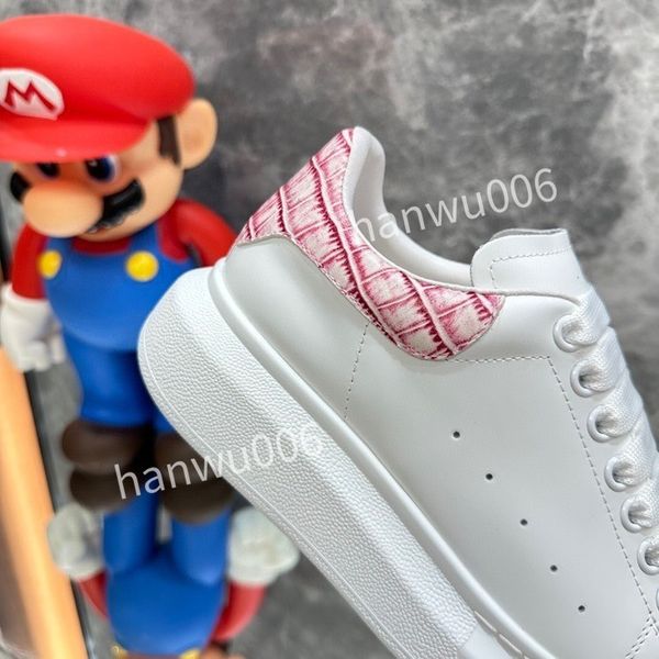 

2023brand mens womens quality designer sneaker lace up genuine leather sneakers fashion casual designer sneaker, Black