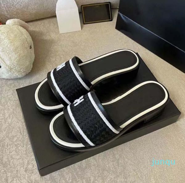 

2023 women slippers ladies winter comfortable girl fashion brand slipper sandal beach platform womens slippers, Black