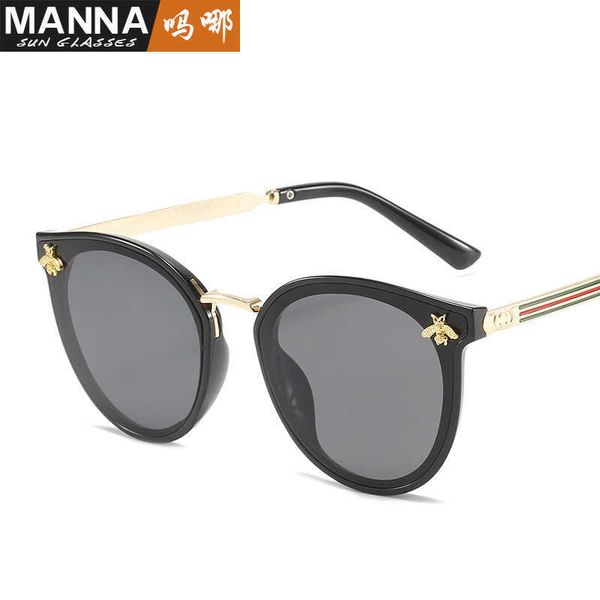 

round frame bee sunglasses fashion trend female sunglasses male, White;black