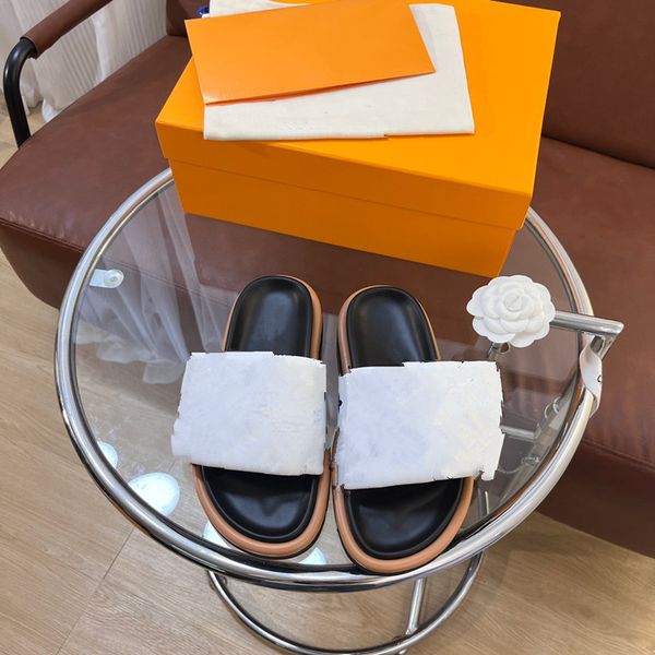 

famous brand beach slippers classic flat heel summer designer fashion flops leather lady slides women shoes l bath ladies 0426, Black