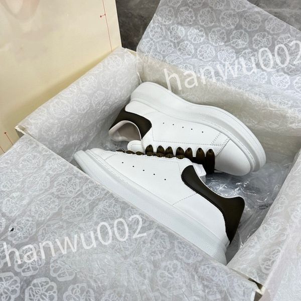 

new luxurys casual shoes small white shoes black white arrows men's women fashion versatility soft breathable trendy sneakers