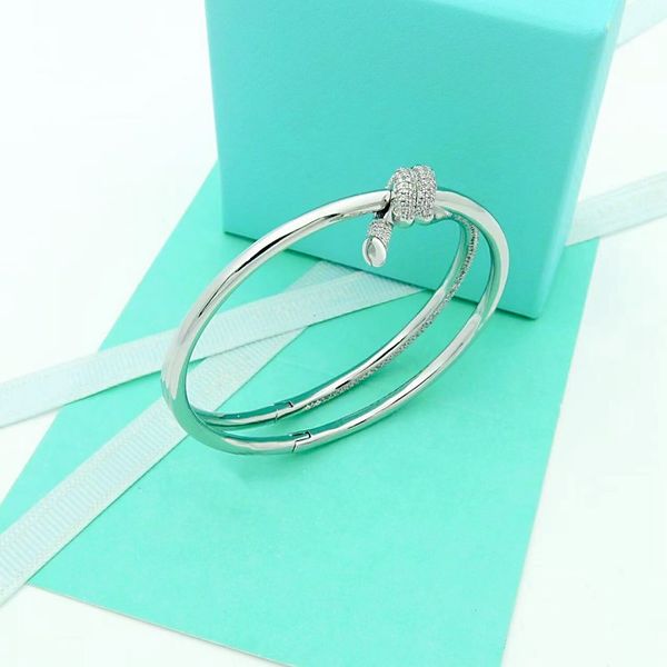 

designer knotted bracelet classic european and american diamond women's bracelet valentine's day gift 316l stainless steel jewelry, Golden;silver