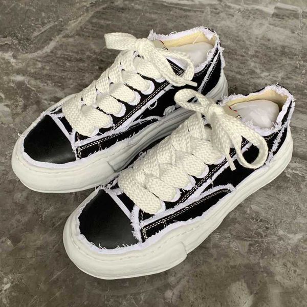 

co branded maison mihara yasuhiro dissolved shoes mmy men's and women's deformed sole damaged canvas shoes casual shoes, Black