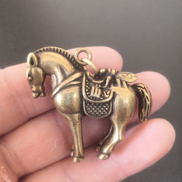 

brass vintage horse car keychain pendant retro zodiac horse bronze ornament, Slivery;golden
