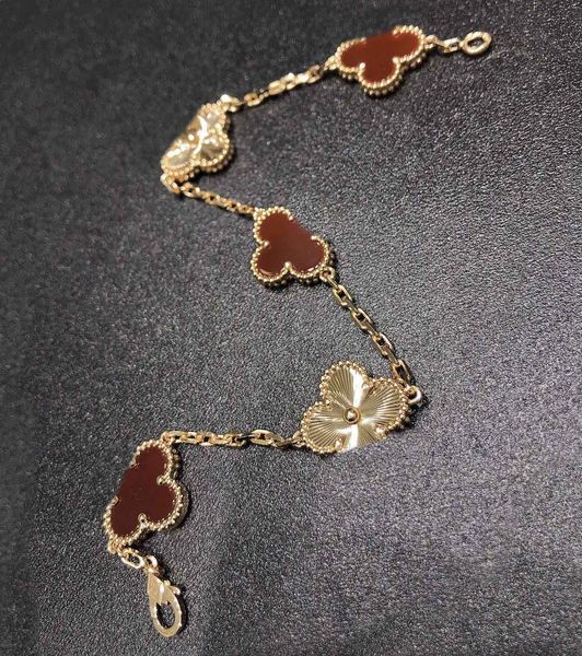 

2023 luxury quality v gold material charm bracelet with red agate in 18k rose gold plated have box stamp five flowers ps5109, Golden;silver
