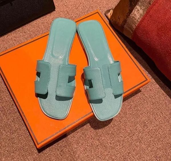 

designer leather ladies sandals summer flat shoes fashion beach women slippers letter drag 2023, Black