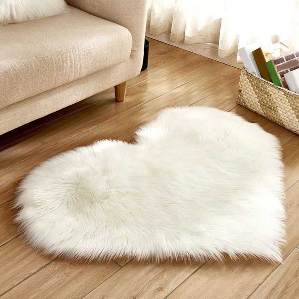 

Heart Shaped Fluffy Rug Shaggy Faux Wool Carpet Sofa Cushion Living Room Bedroom Decorative Floor Mats