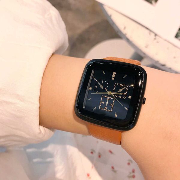 

fashion women quartz movement watchessquare luxury watchblack dial wristwatch, Slivery;black