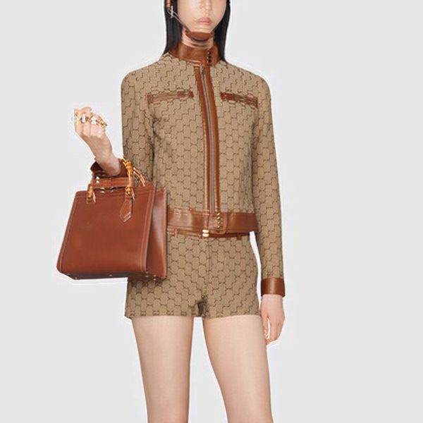 

luxury womens designer jackets shorts clothes outerwears crew neck luxury brand clothing long sleeves leisure style sportswear with size sml, White