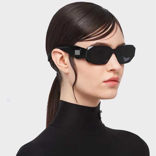 

Designer Triangular signature cool sunglasses luxury Super high quality Advanced sense irregular female INS network red supermodel aura anti ultraviolet male