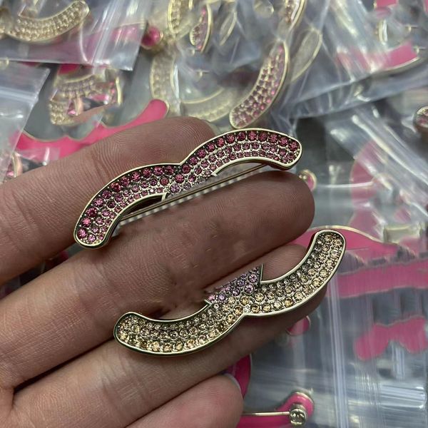

luxury letter c brooche pin fashion designer ccity pins for lady women party evening dress suit accessories brooches jewelry woman men 7812, Gray