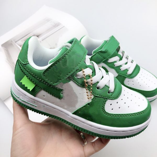 

2023 boys girls running shoes sneaker lou vton x air low by off 5 colours white red black green yellow blue kids trainers sports outdoor wal