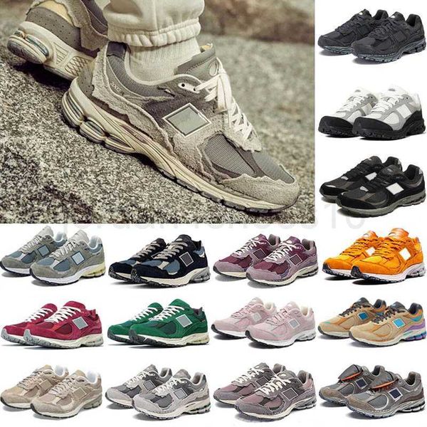 

2002r b2002r athletic mens womens luxury casual shoes triple s black white protection rain cloud phantom sea salt sail designer bowling og s