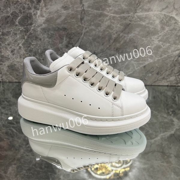 

new platform designer shoes white black shoes classic suede leather women flats sneaker men mens espadrille flat sole slide sneakers2023