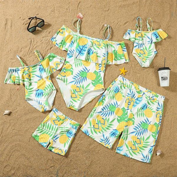 

family matching outfits pineapple swimsuits ruffled mother daughter swimwear mommy and me clothes father son swim shorts 230512, Blue