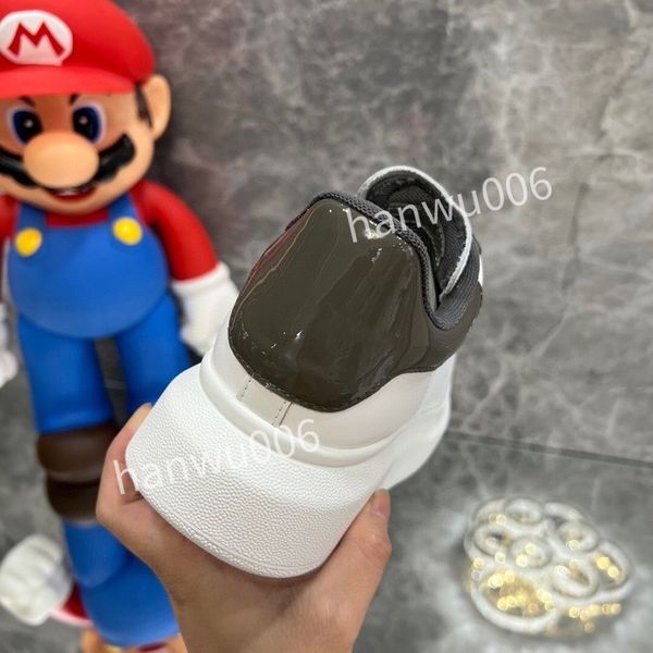 

2023platform designer shoes white black shoes classic suede leather women flats sneaker men mens espadrille flat sole slide sneakers