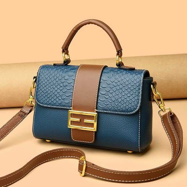 

50% off 2023 handbag autumn/winter new contrast handbag crossbody feeling one shoulder fashion women's bag