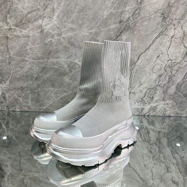 

2023 new casual boots women designer leather lace-up sneaker fashion lady running trainers woman shoe 0511, Black