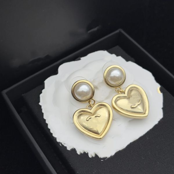 

2023 classic stud women heart studs cute size luxury letter ccity earrings wedding party gifts channel wholesale kx12b, Golden;silver