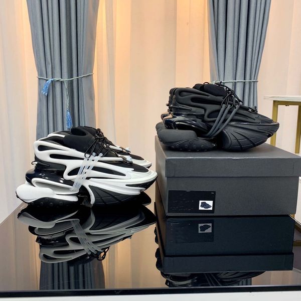 

designer 2023 sneakers fashion luxury leather running shoes men women unicorns metaverse low-trainers in neoprene thick platform soles blam