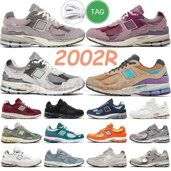 

2002r men women outdoor running shoes protection pack new year pink earth red phantom atlas lemon haze water be the guide black white camo m
