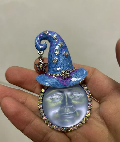 

pins brooches kf european and american enamel kirks folly trend stereoscopic blue glossy hat brooch 230515, Gray