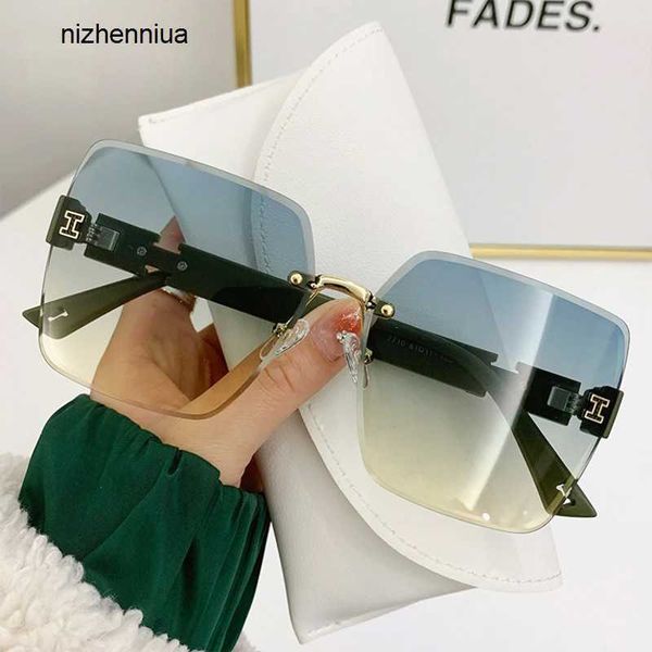 

hermm elegant sunglase 2023 new trend h family men and women framele, White;black