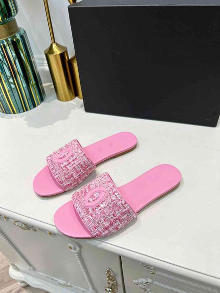 

2023 designer beach shoes channel fashion luxury summer cc sandals women's outdoor slide flip flops slippers x705