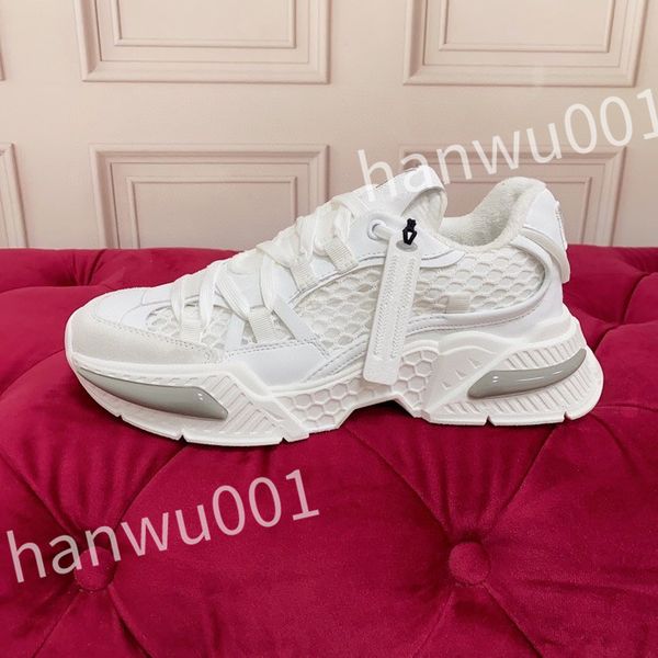 

new luxurys designer men sneaker women calfskin trainers leather lace up shoe popular casual shoes sneaker white black