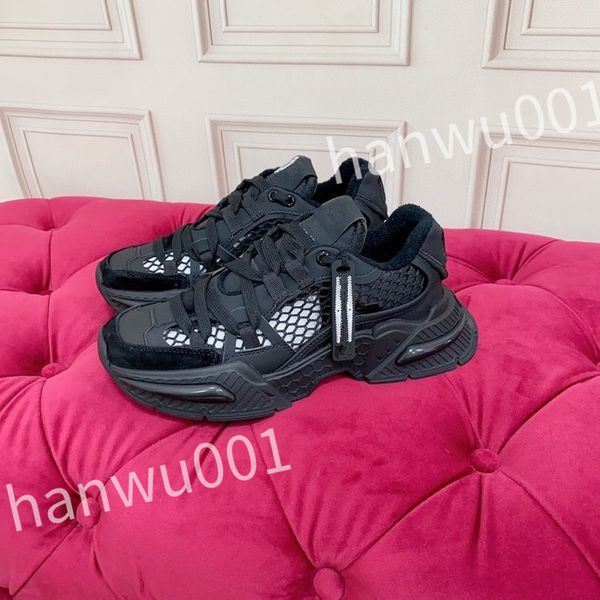 

2023 luxurys designer men sneaker women calfskin trainers leather lace up shoe popular casual shoes sneaker white black