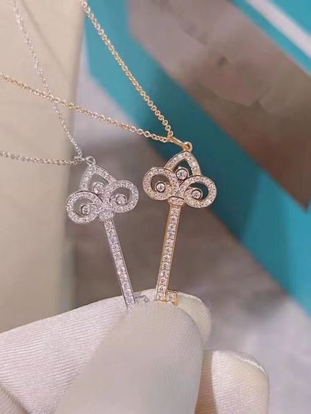 

designer tiffanyy womens love 925 heart silver necklaces pendant luxury on mens necklace the neck jewelry gift for accessories wholesale wom, Black
