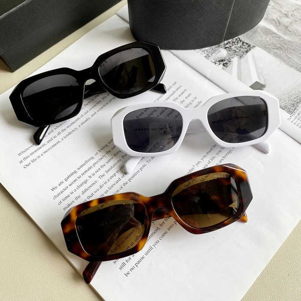 

Designer Triangular signature cool sunglasses luxury Super high quality Fashionable square polarized for women love and high-end feeling