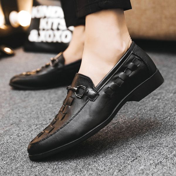 

men leather shoes slip on casual shoes party and wedding men loafers leather insole breathable mens smoking slippers, Black