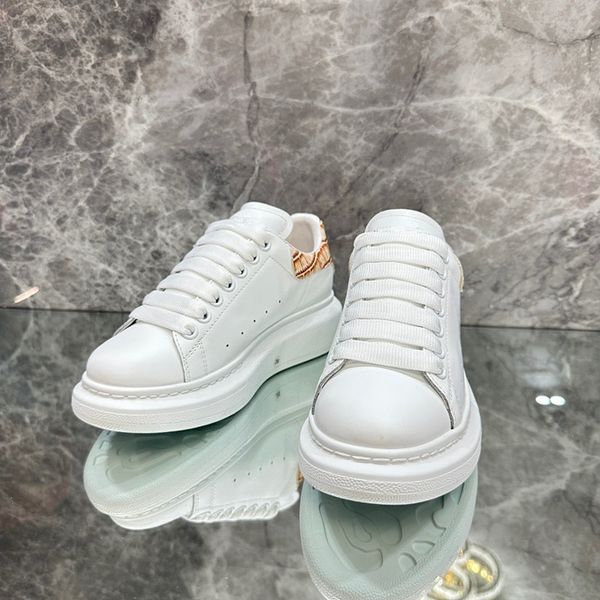 

2023 new ceiling retro designer casual shoes men women calfskin shoes vintage sneakers reflective trainer lace-up print 0511, Black