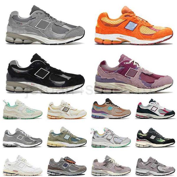 

protection pack grey 2002r designer running shoes rain cloud grey black white sail for mens women camo pack bb2002r 2002 r trainers sneakers