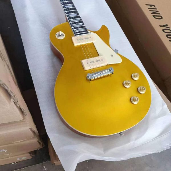 

1959 gold goldelectric guitar wrap arround tailpiece, white p90 pickup, chibson china oem music instrument, tuilp tuner, chrome hardware