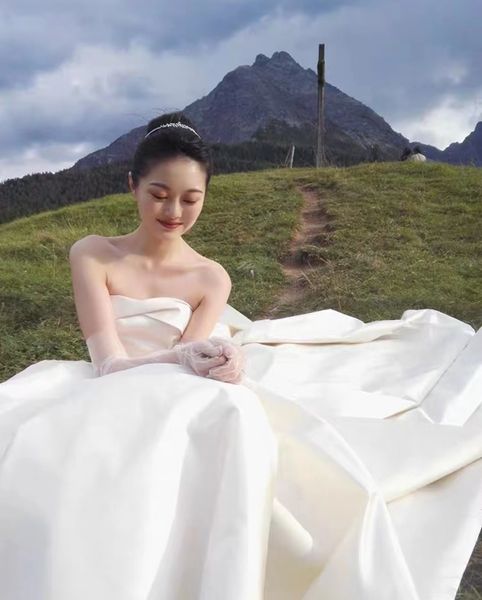 

2025 sleeves dress elegant super handmade beading quality bridal all gownuxury strapless wedding gown, White