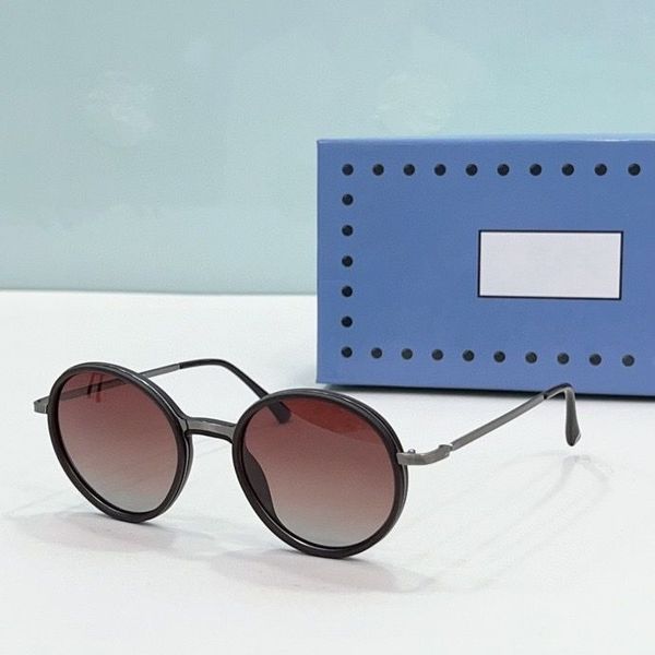 

2023 women men fashion sunglasses black metal full frame red gradient color round glasses available with box, White;black
