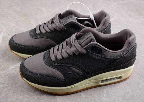 

designer sneaker maxs 1 87 running shoes chaussures men women university