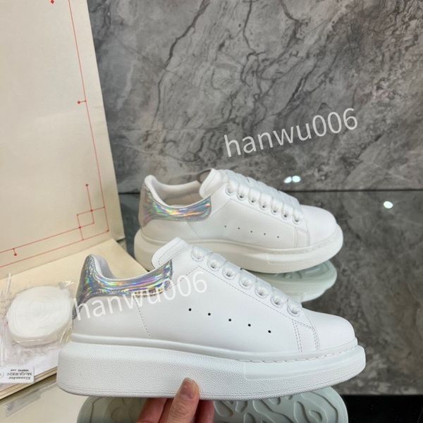 

2023new fashion designer shoes white black shoes classic leather womens flats sneaker men espadrille flat sole slide sneakers