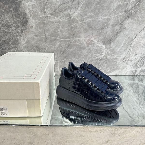 

new casual shoes women leather man lace-up fashion running trainers 0511, Black