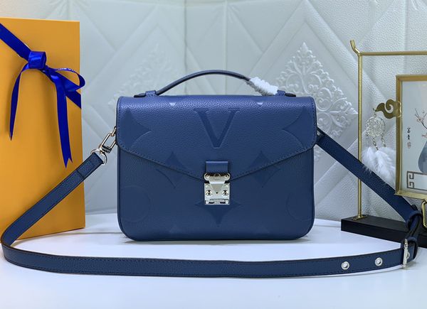 

designer shoulder bag luxury women handbags pochette totes quality embossed flowers letter empreinte message bags ladies fashion s-lock cros