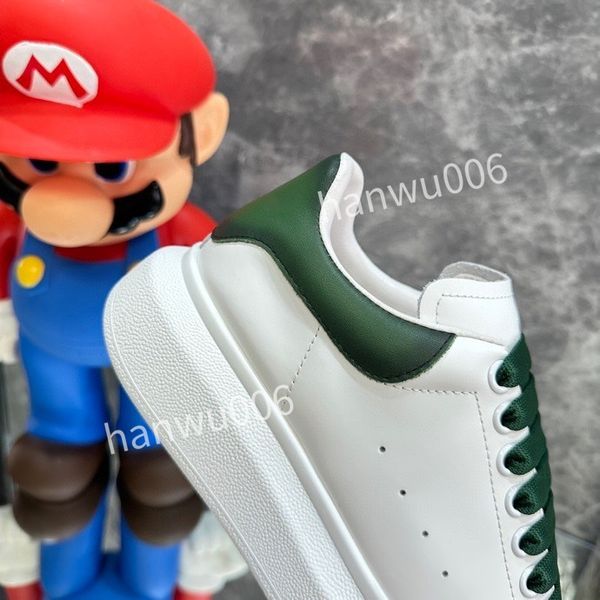 

2023new designer shoes white black shoes classic leather womens flats sneaker mens espadrille flat sole slide sneakers